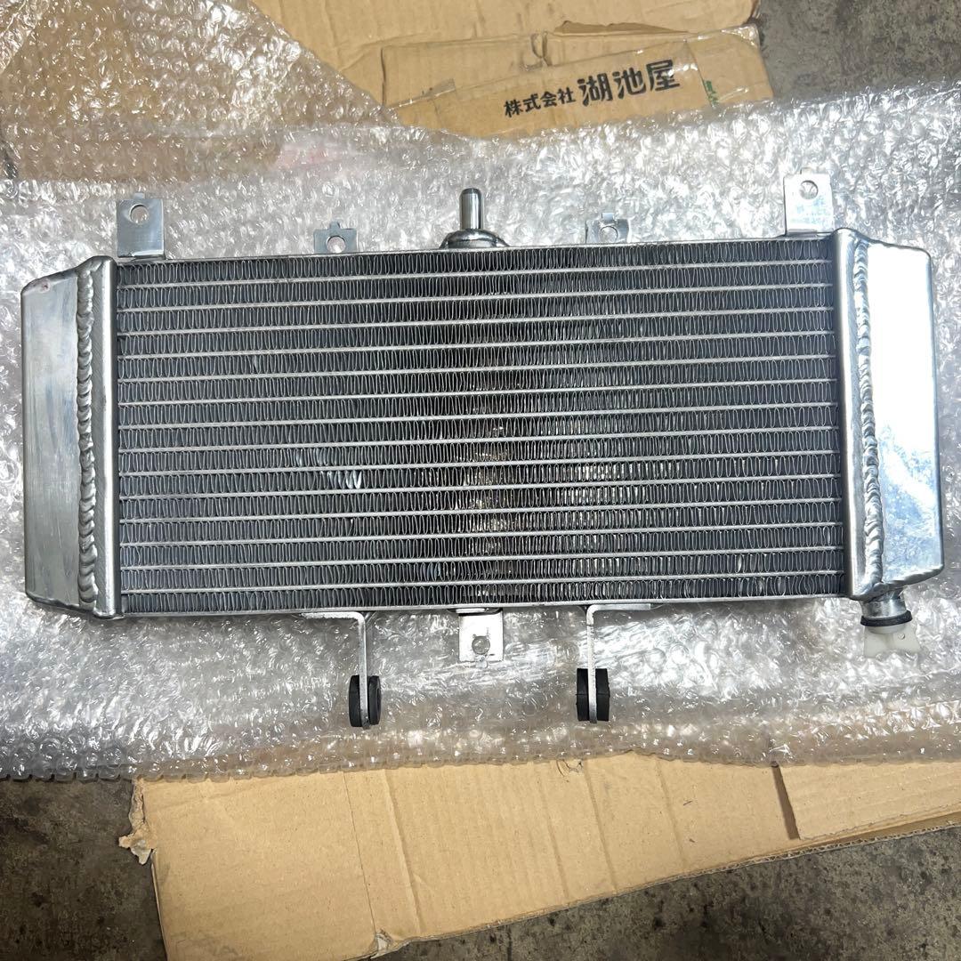 ZRX400 ラジエーター