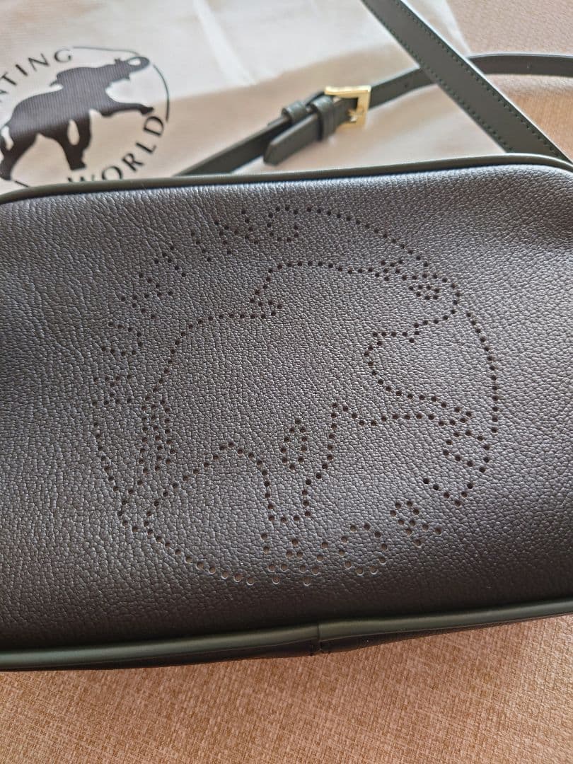 HUNTING WORLD ブラックレザーショルダーバッグ