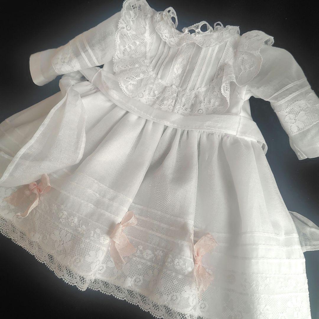 真っ白なアンティークドールドレスとボネのセット