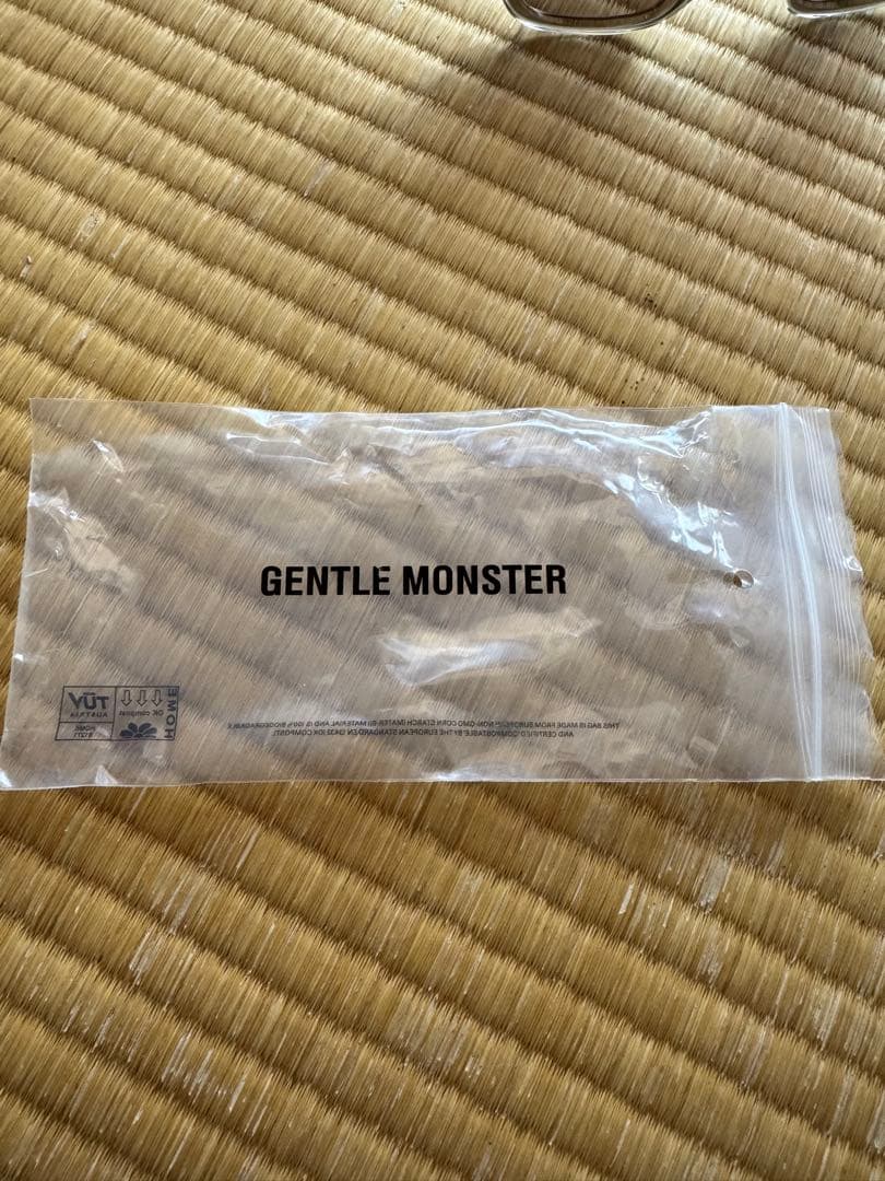 GENTLE MONSTER グレー サングラス ケース付き