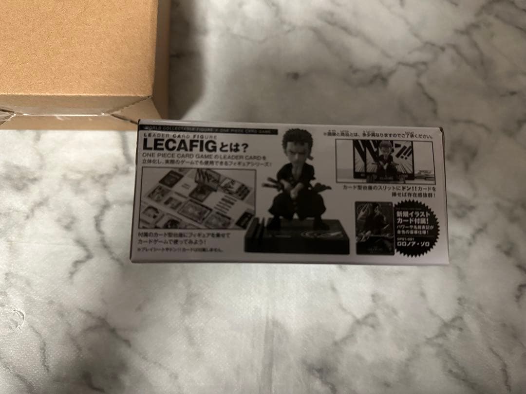 新品未開封 ワンピース ロロノア・ゾロ　フィギュア カード
