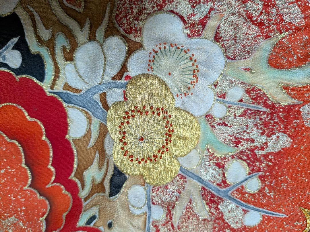 アンティーク黒引き振袖　豪快な松竹梅　＆アンティーク赤振袖長襦袢