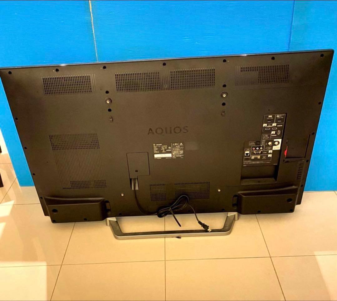 美品　シャープ アクオス 50V型液晶テレビ フルハイビジョン 大画面