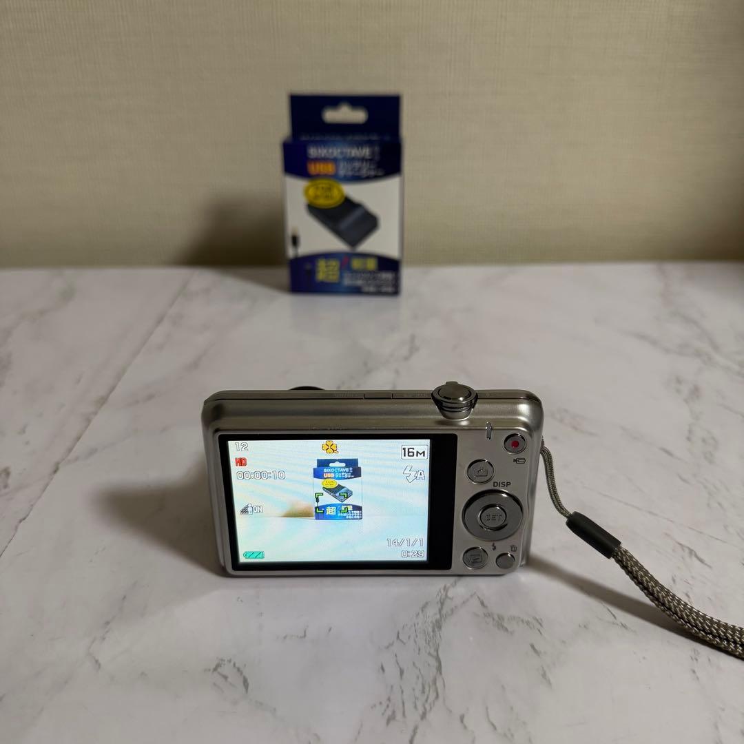 m3416 CASIO EXILIM EX-Z780 デジカメ シルバー