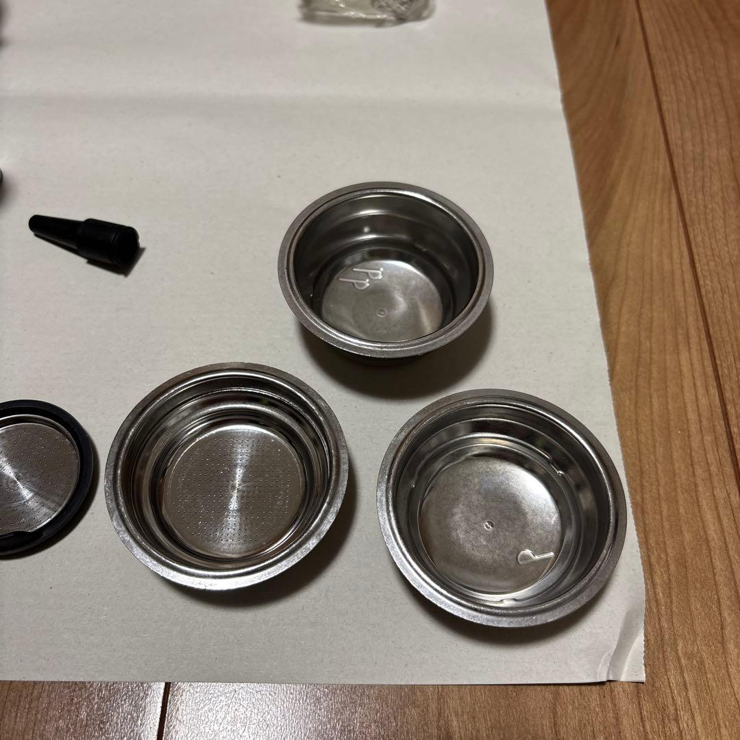 デロンギ デディカ エスプレッソ・カプチーノメーカー