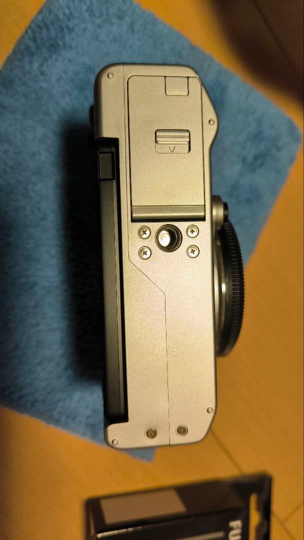 【Tonyさん専用】【新品同様】FUJIFILM X-M5 シルバー