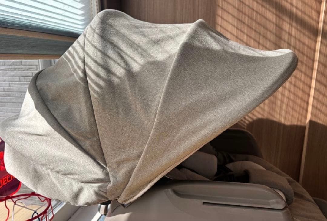 Combi AUTO SWING Bed EG ベージュ