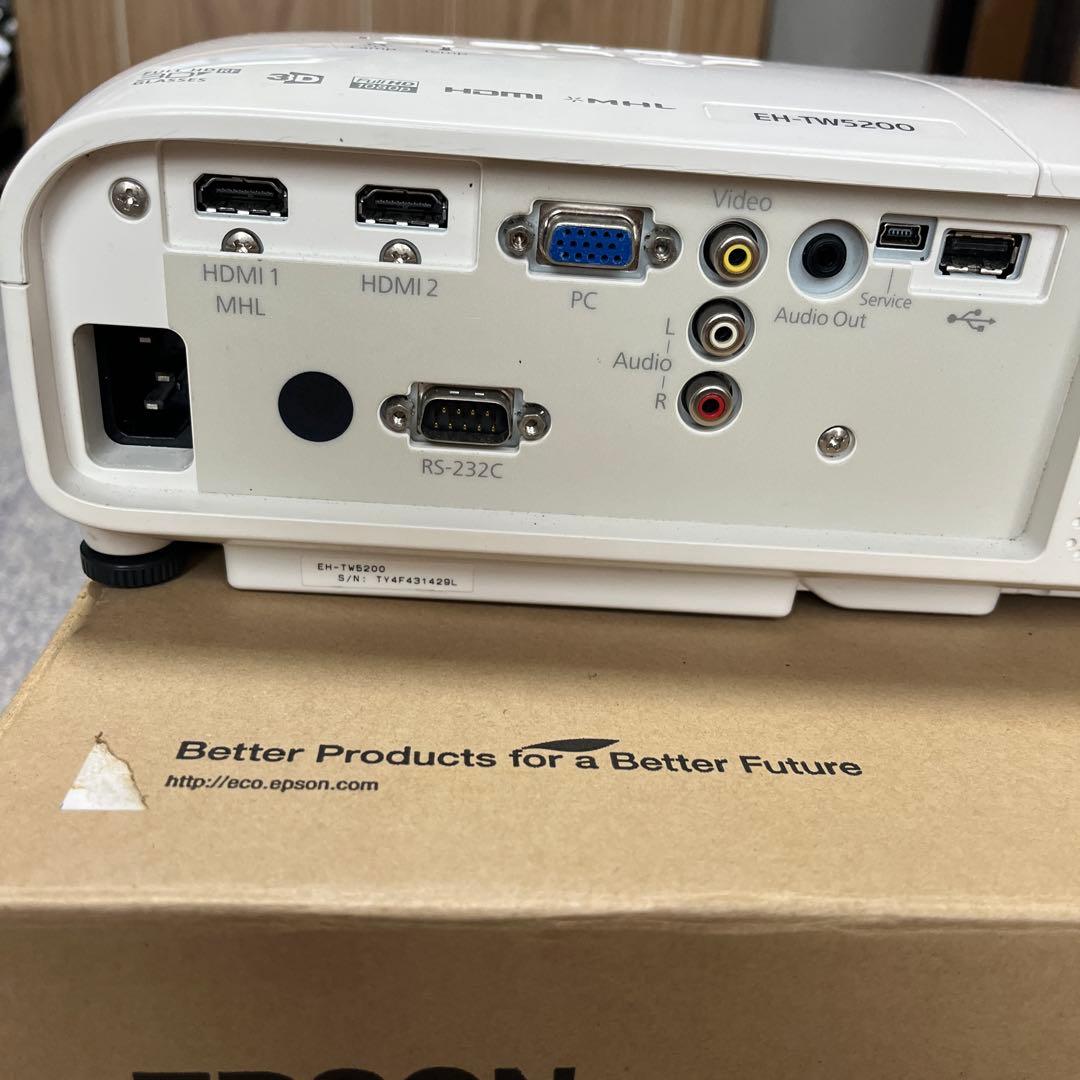 EPSON EH-TW5200 プロジェクター本体・新品ランプ付き