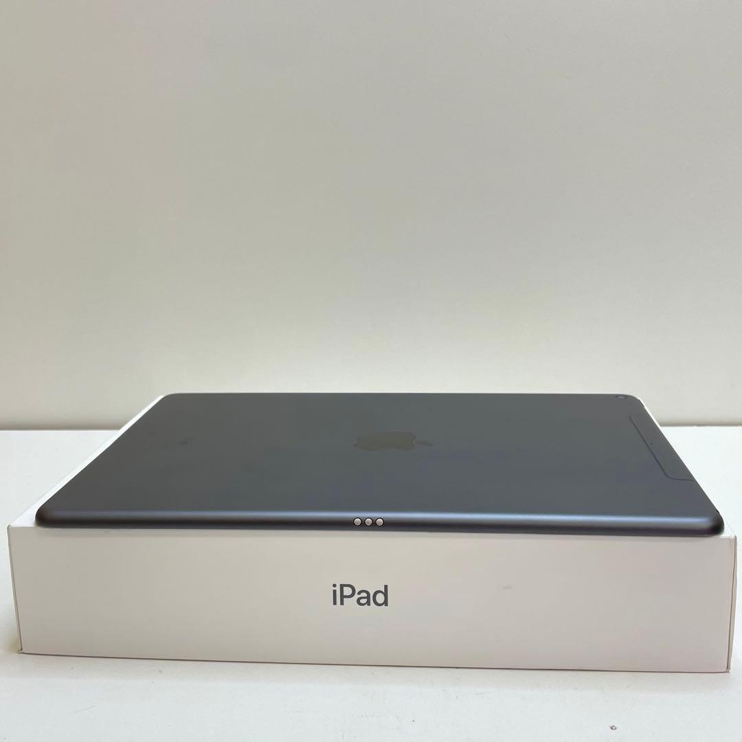 iPad Air 第3世代 64GB Wi-Fi + Cellular 87%