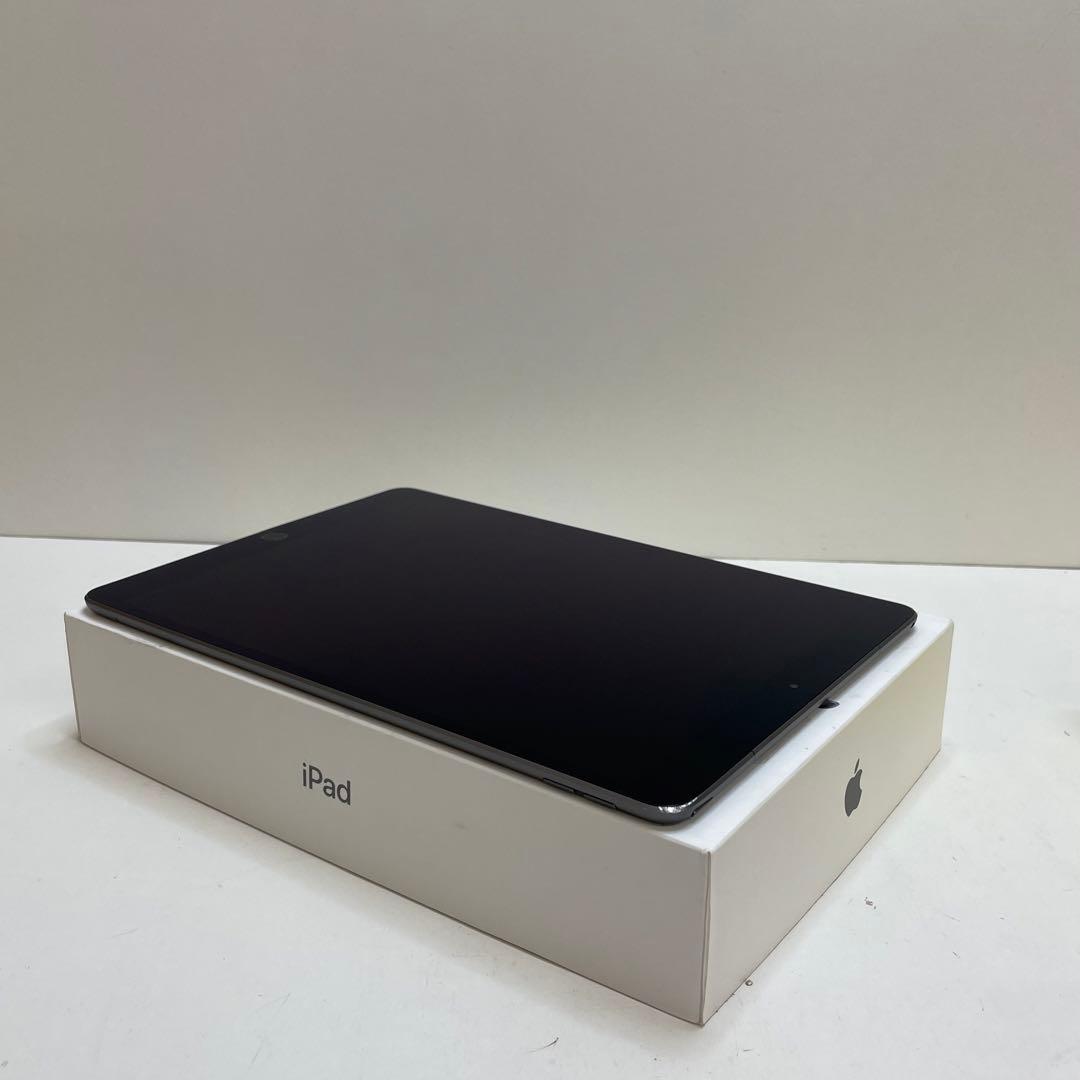 iPad Air 第3世代 64GB Wi-Fi + Cellular 87%