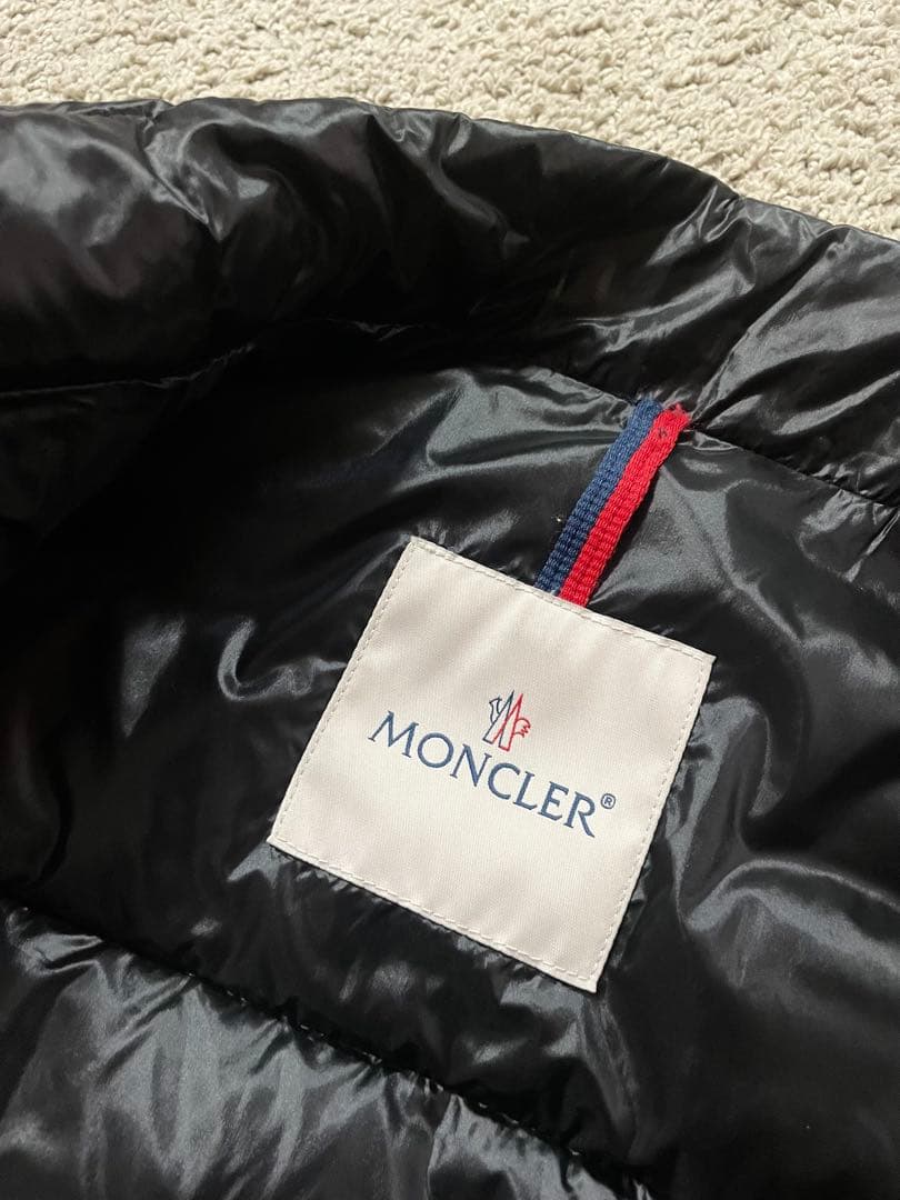 El　MONCLER モンクレール　ALTON メンズ　ダウン