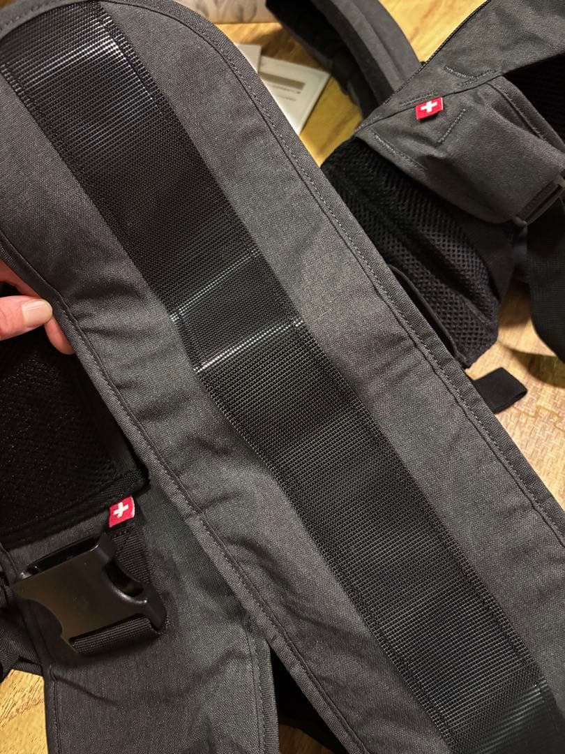 美品⭐︎miamiiy 抱っこ紐【日本モデル】チャコールグレー