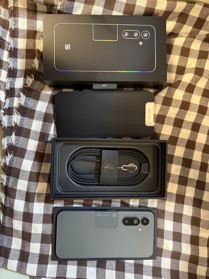 Solana Mobile Seeker ソラナ　スマートフォン