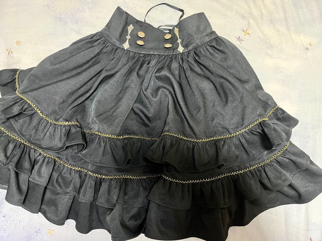 ゴシックロリータ風 華やか衣装 黒系 軍服ロリータ　豪華姫系　舞台風