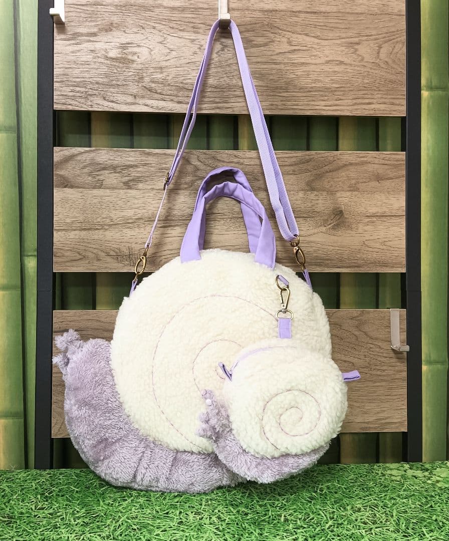 こじかです　カタツムリショルダーバッグ　ポーチ