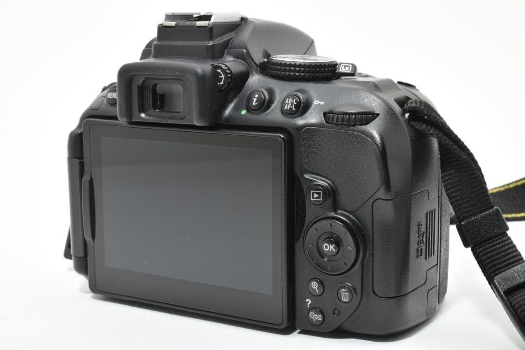 【大人気】 Nikon ニコン D5300 レンズキット デジタル一眼カメラ