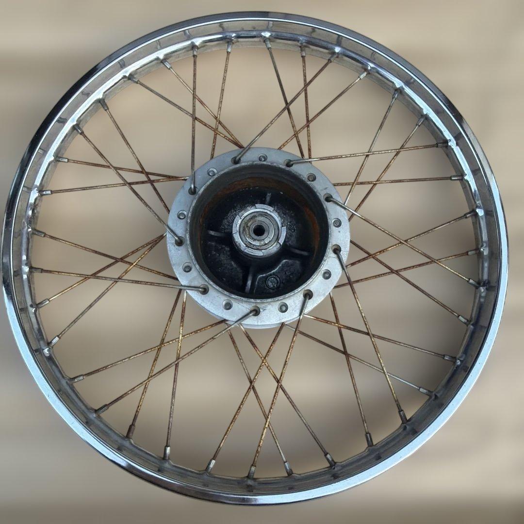 スーパーカブ　ホイール　ホンダ