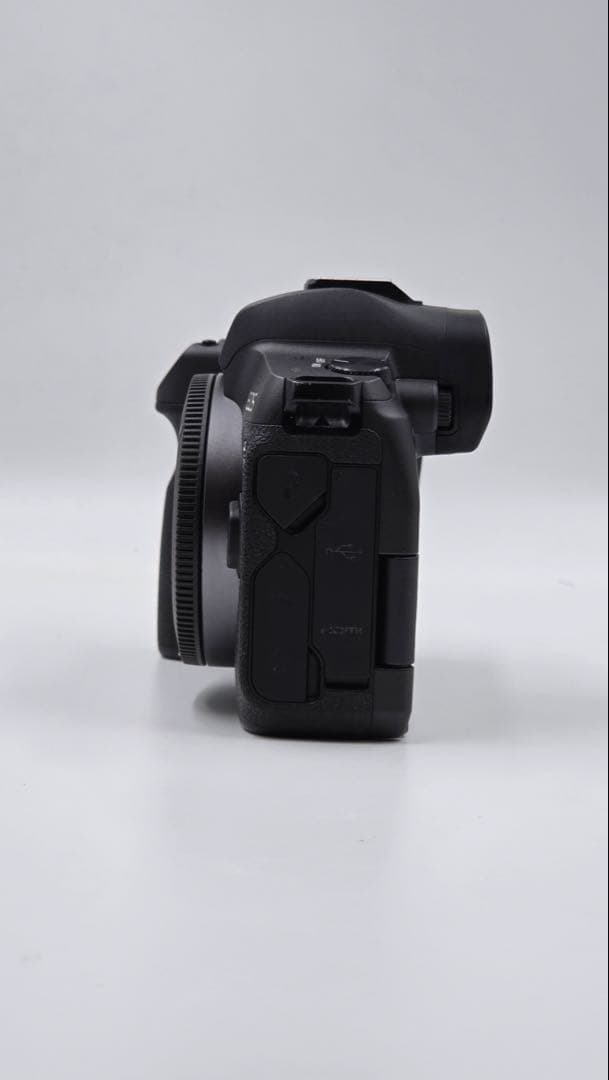 Canon EOS R ミラーレスカメラ 本体