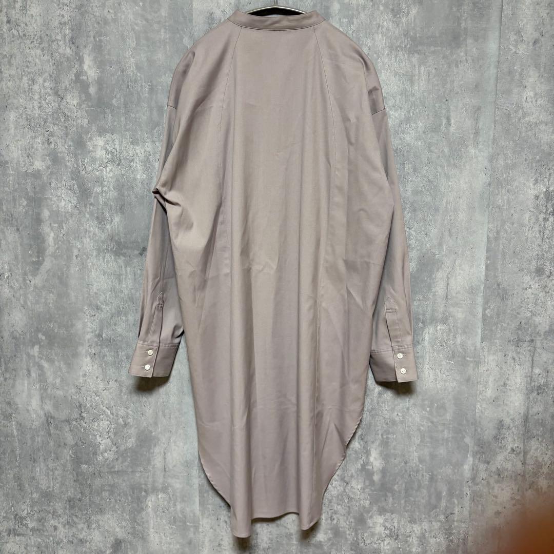 美品/完売　OUR シワになりにくい胸元切り替えロングシャツ