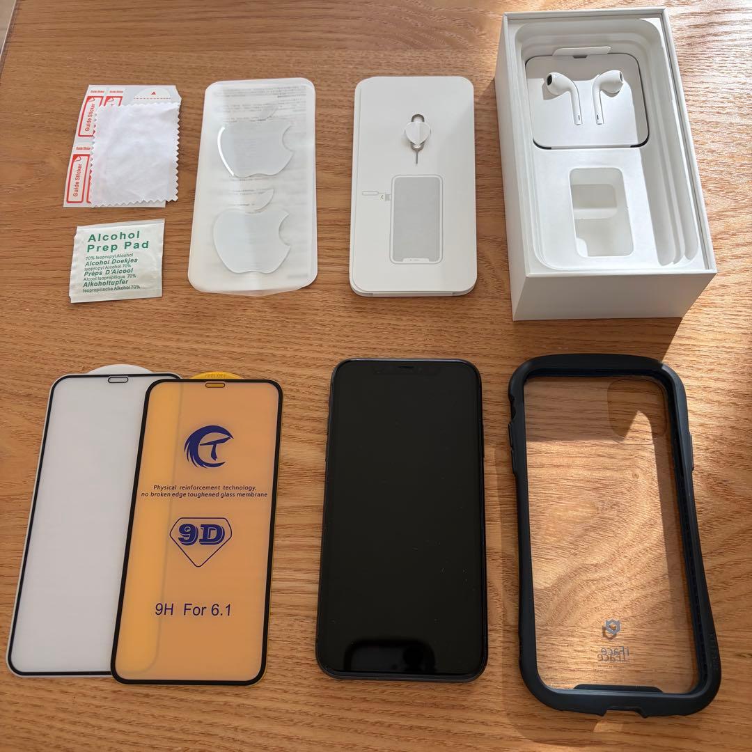 Apple iPhone11 本体 SIMフリー ෆ̈ ブラック 128GB