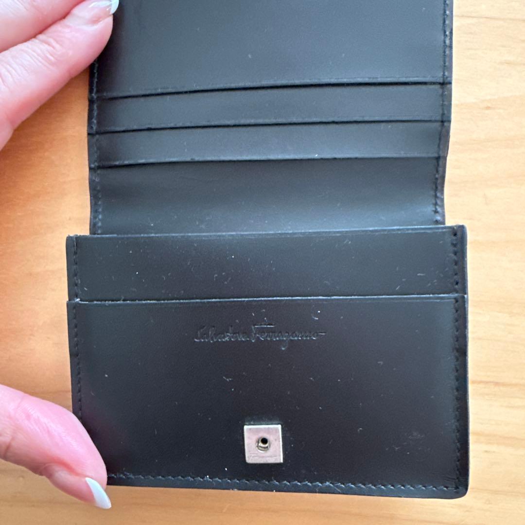 t*o様 フェラガモ　salvatore Ferragamo 名刺入れ　新品未使