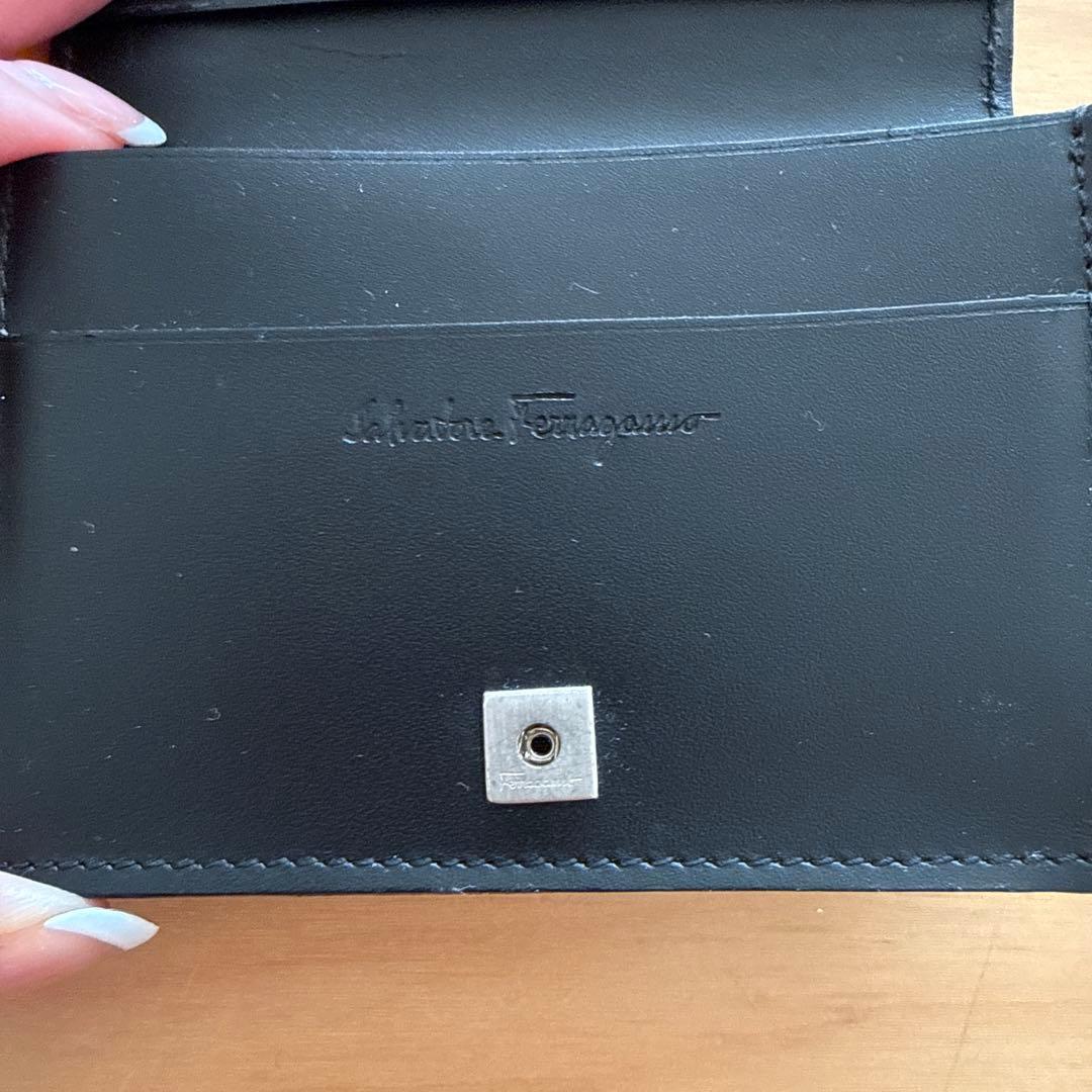 t*o様 フェラガモ　salvatore Ferragamo 名刺入れ　新品未使