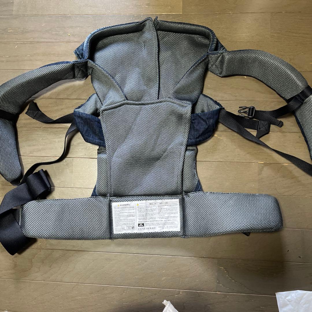 【美品】　【値下げしました】キューズベリー　NICO 抱っこ紐 デニム