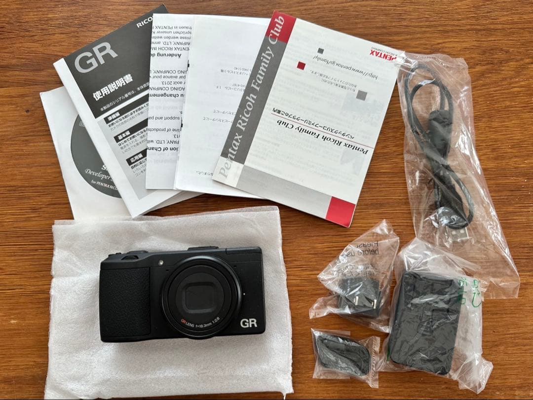 RICOH GR コンパクトデジタルカメラ