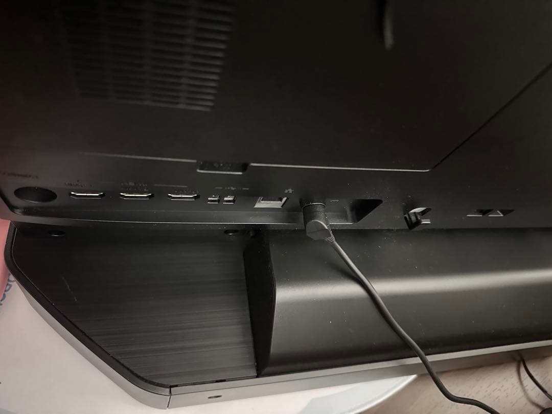 富士通FUJITSU 一体型デスクトップパソコン　ESPRIMO FH95/E2