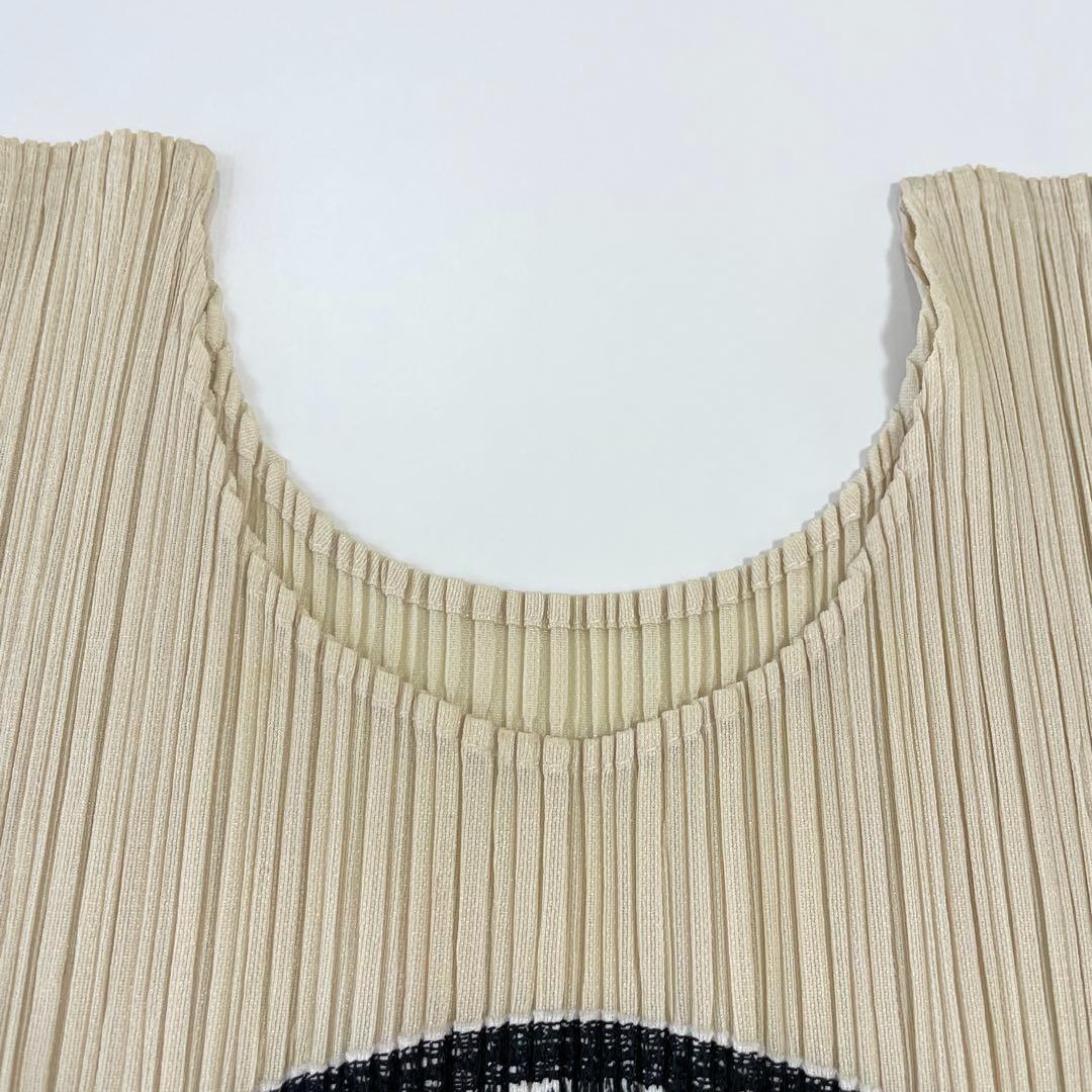 d*9様 プリーツプリーズ イッセイミヤケ 立体 半袖 カットソー ゼブラ アニ