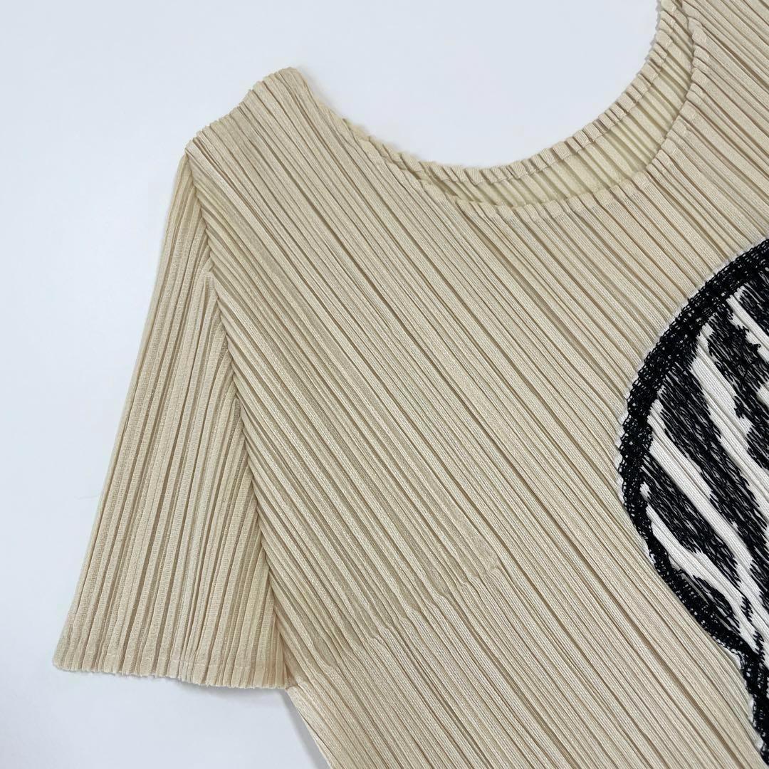 d*9様 プリーツプリーズ イッセイミヤケ 立体 半袖 カットソー ゼブラ アニ