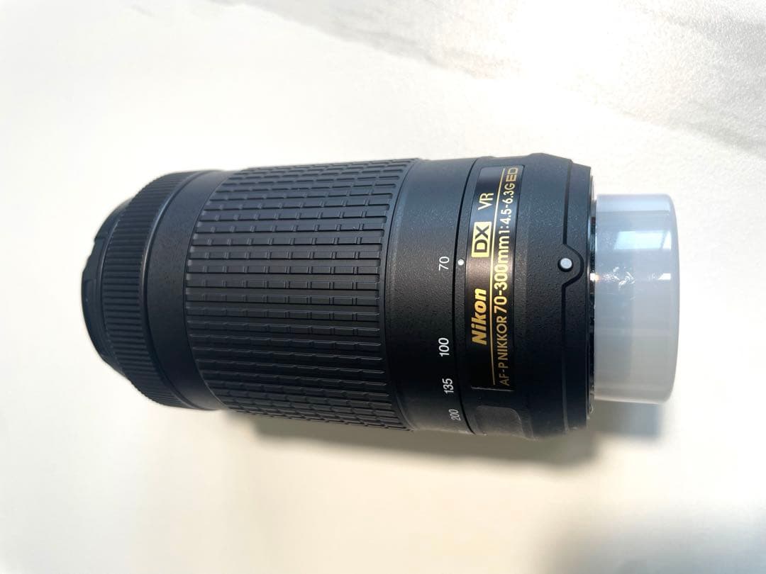 [美品]Nikon一眼カメラ D5600ダブルズームキット　ショット数1248枚