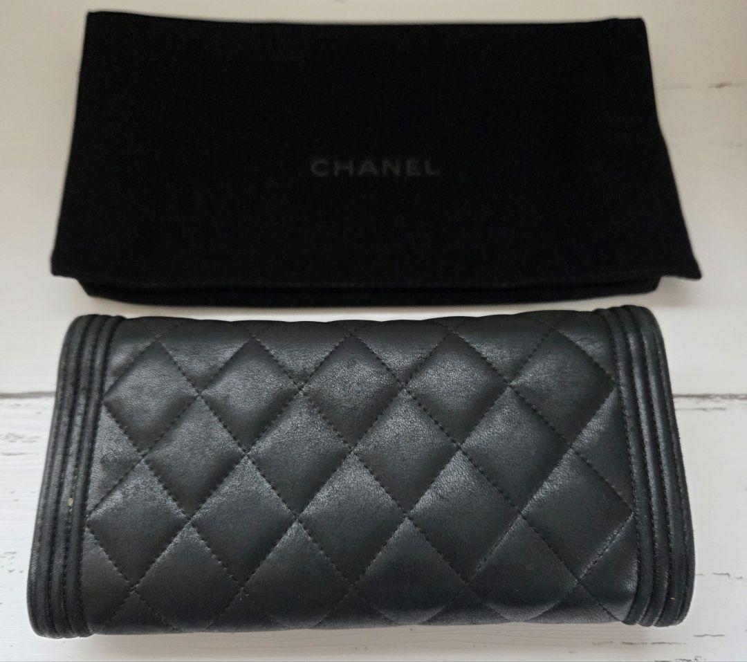 CHANEL　BOY CHANEL　 ブラック キルティング 長財布