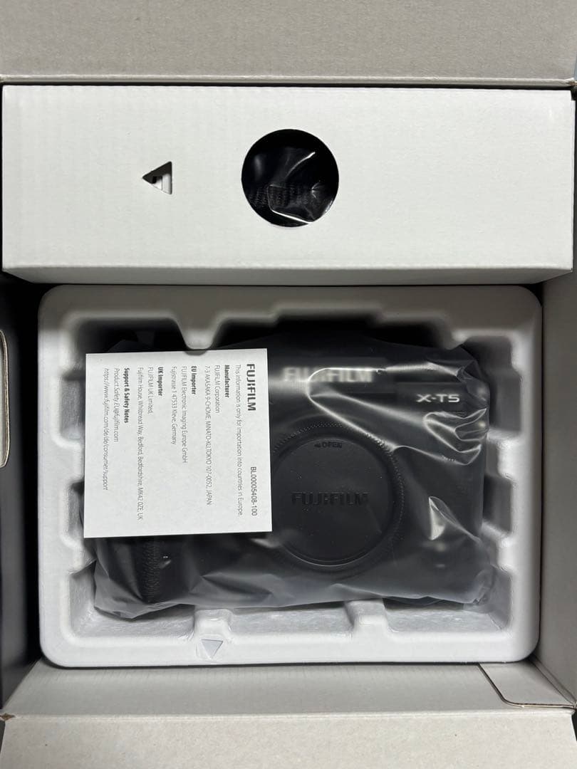 s*i様 富士フィルム Fujifilm X-T5 新品未使用