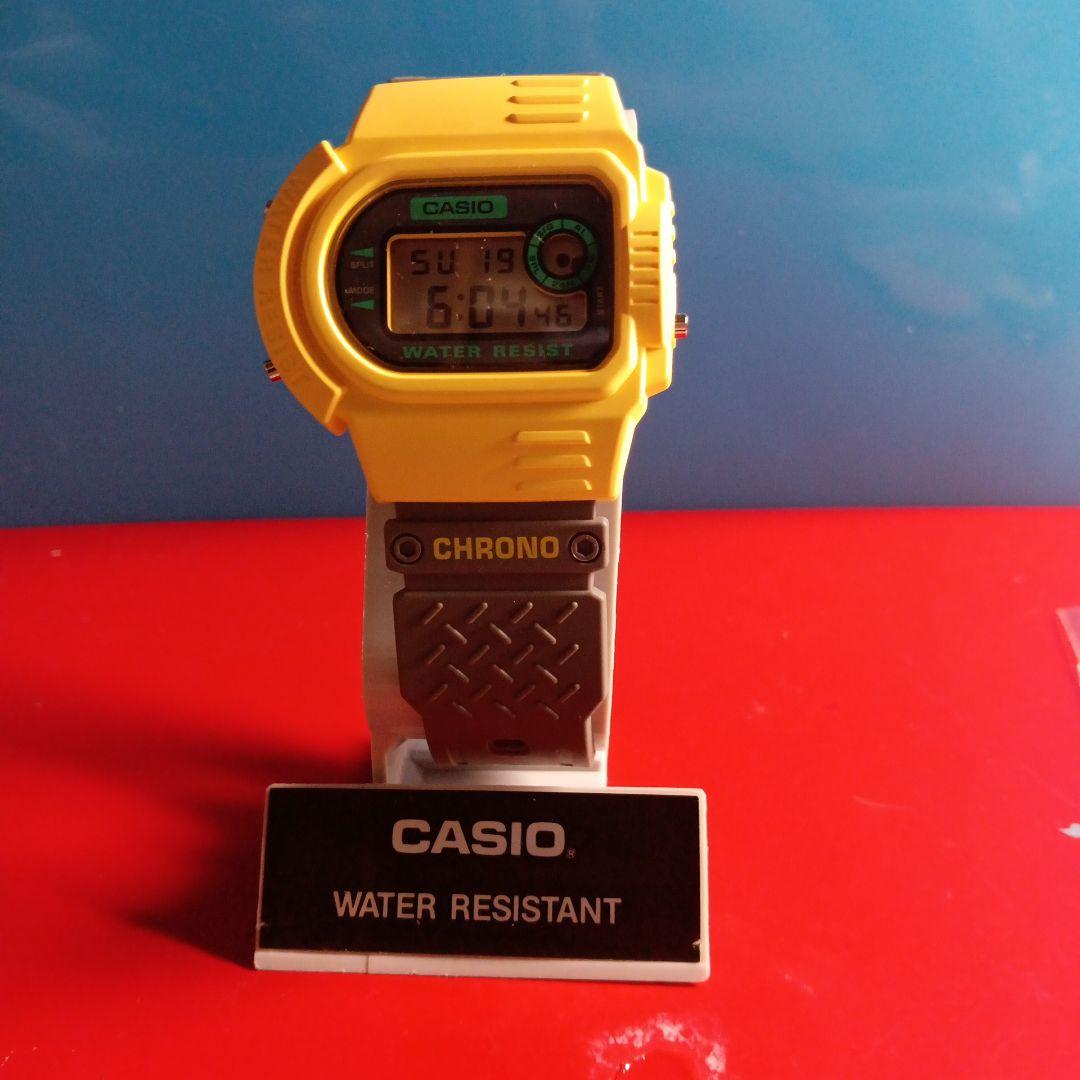 CASIO デジタル腕時計 イエロー/グレー