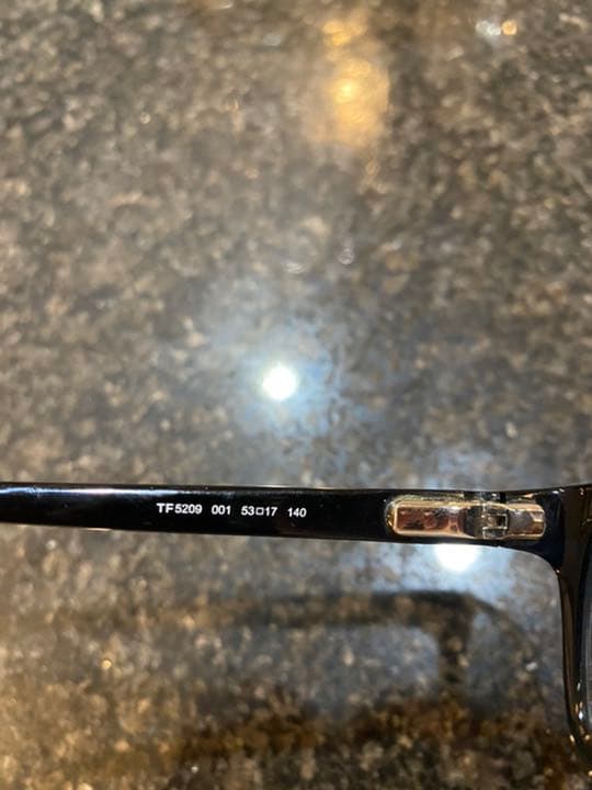 小物 TOMFORD TF5209