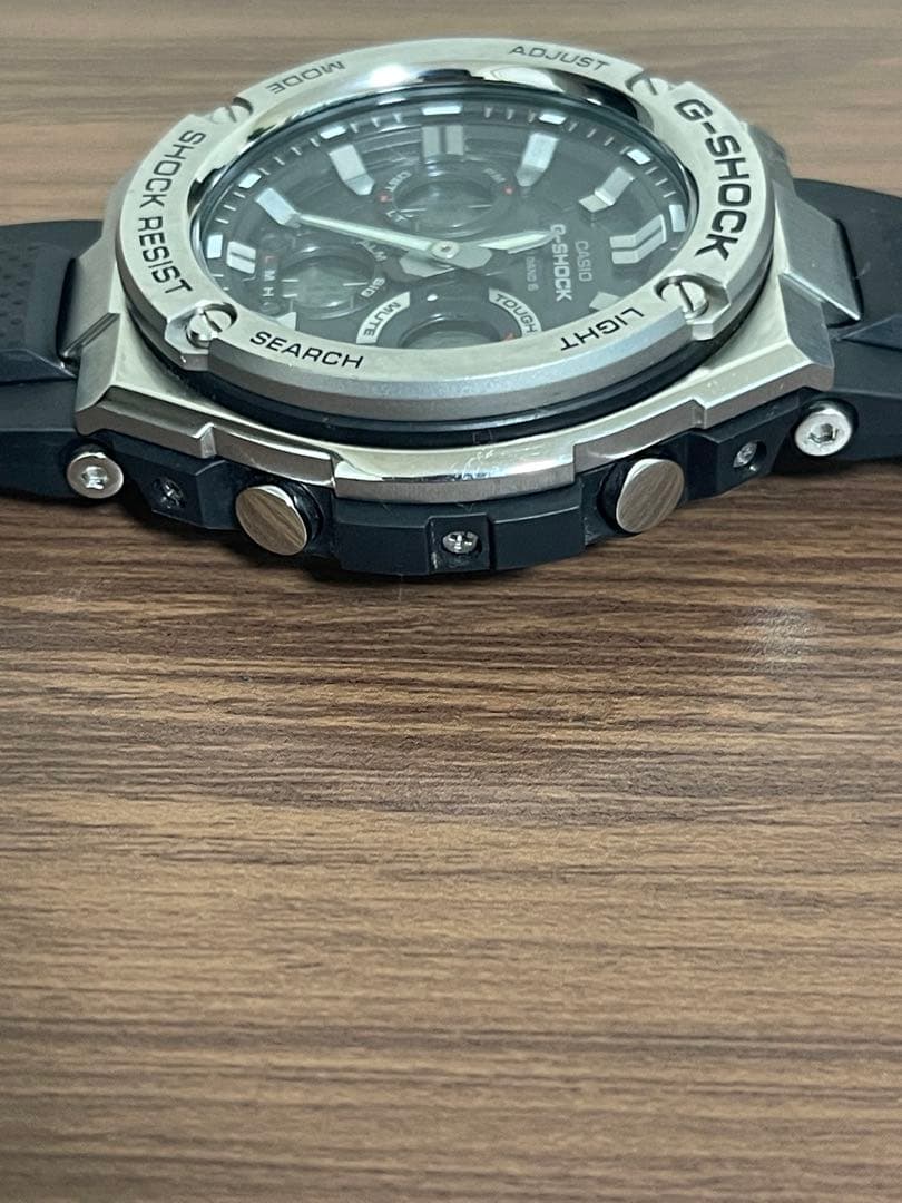 CASIOカシオ 腕時計 G-SHOCK電波ソーラー GST-W110-1AJF