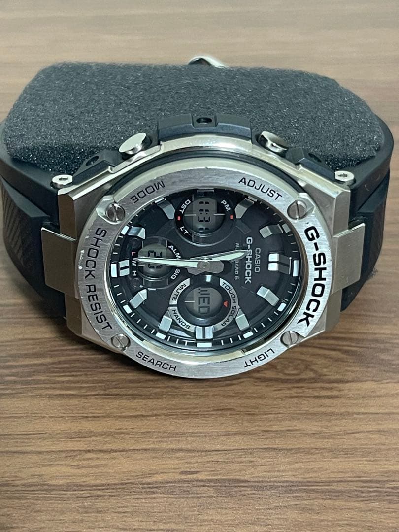 CASIOカシオ 腕時計 G-SHOCK電波ソーラー GST-W110-1AJF