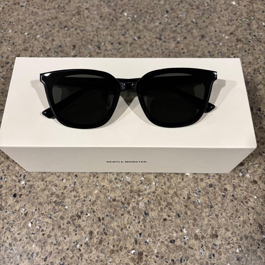 ジェントルモンスター　GENTLE MONSTER LILIT リリット　黒