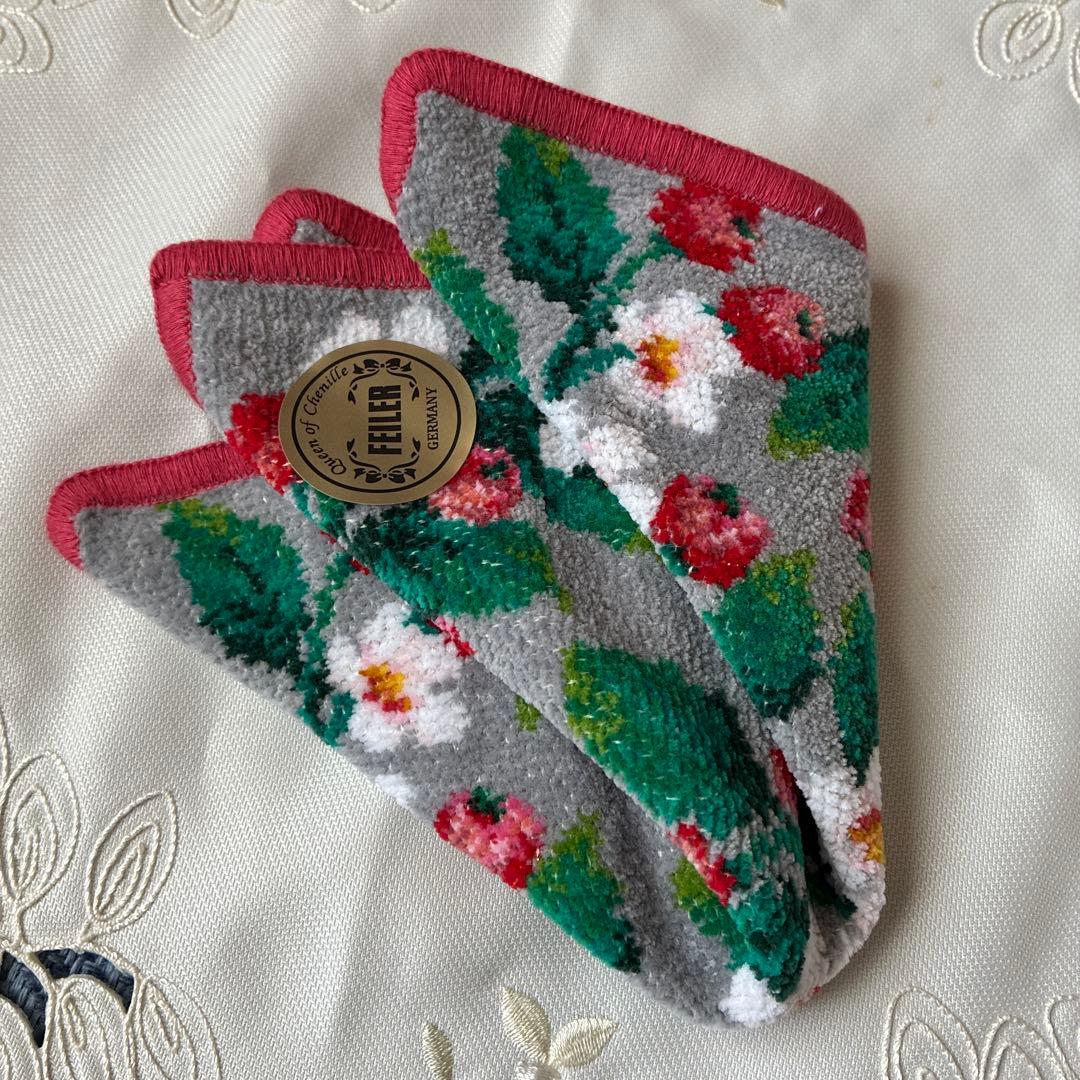 FEILER 花柄ポーチ、ハンカチ、ボトルケースセット