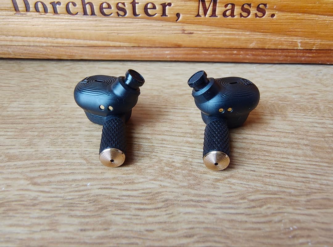 Marshall Motif Ⅱ A.N.C ワイヤレスイヤホン（不具合品）