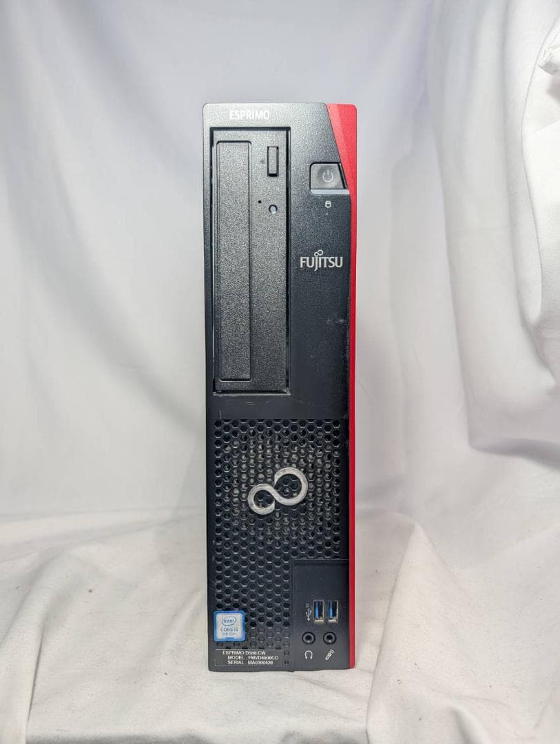 富士通 D588/CW 第9世代 i5/8GB/SSD256GB/Win11