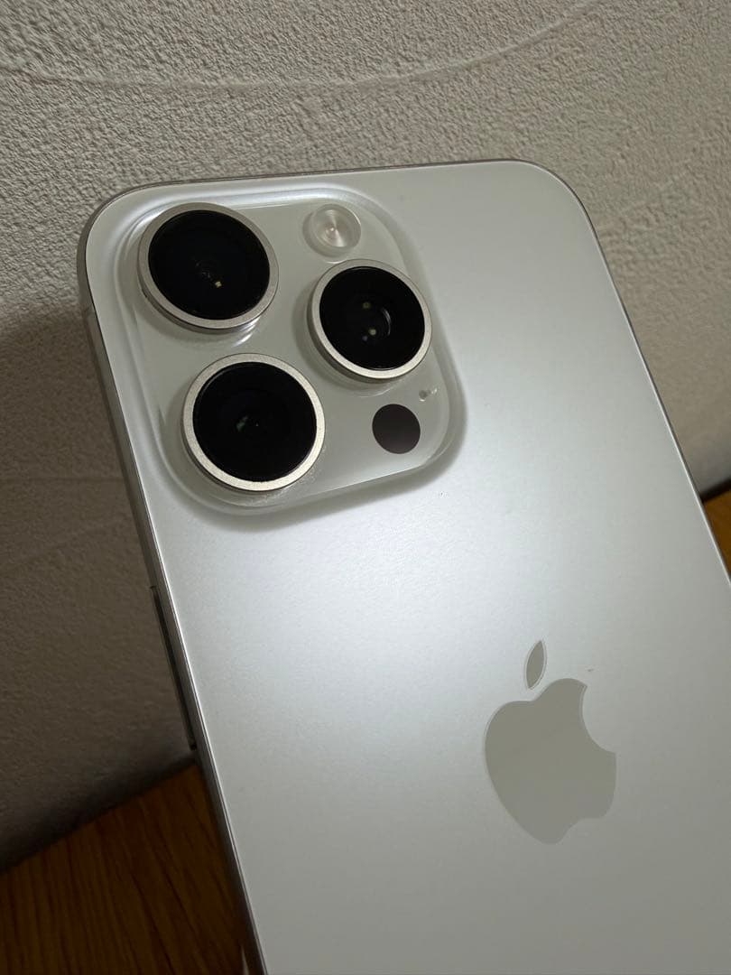iPhone 15 Pro Max( 液晶漏れ )ジャンク品