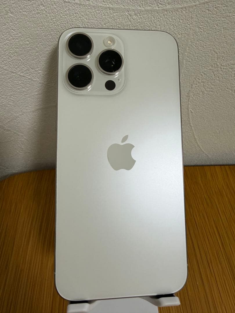 iPhone 15 Pro Max( 液晶漏れ )ジャンク品