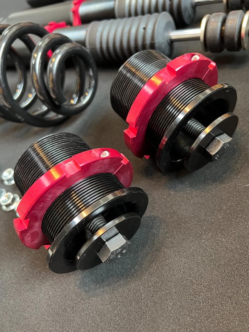 ★新品！送料無料！ 80系 ノア ヴォクシー 減衰力36段調整 フルタップ車高調