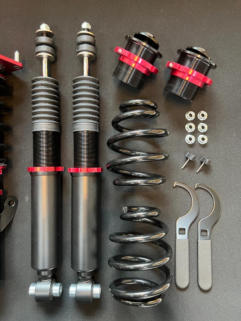 ★新品！送料無料！ 80系 ノア ヴォクシー 減衰力36段調整 フルタップ車高調