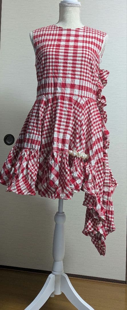 ギンガムチェックワンピース　赤 マツヤマイカさん着用