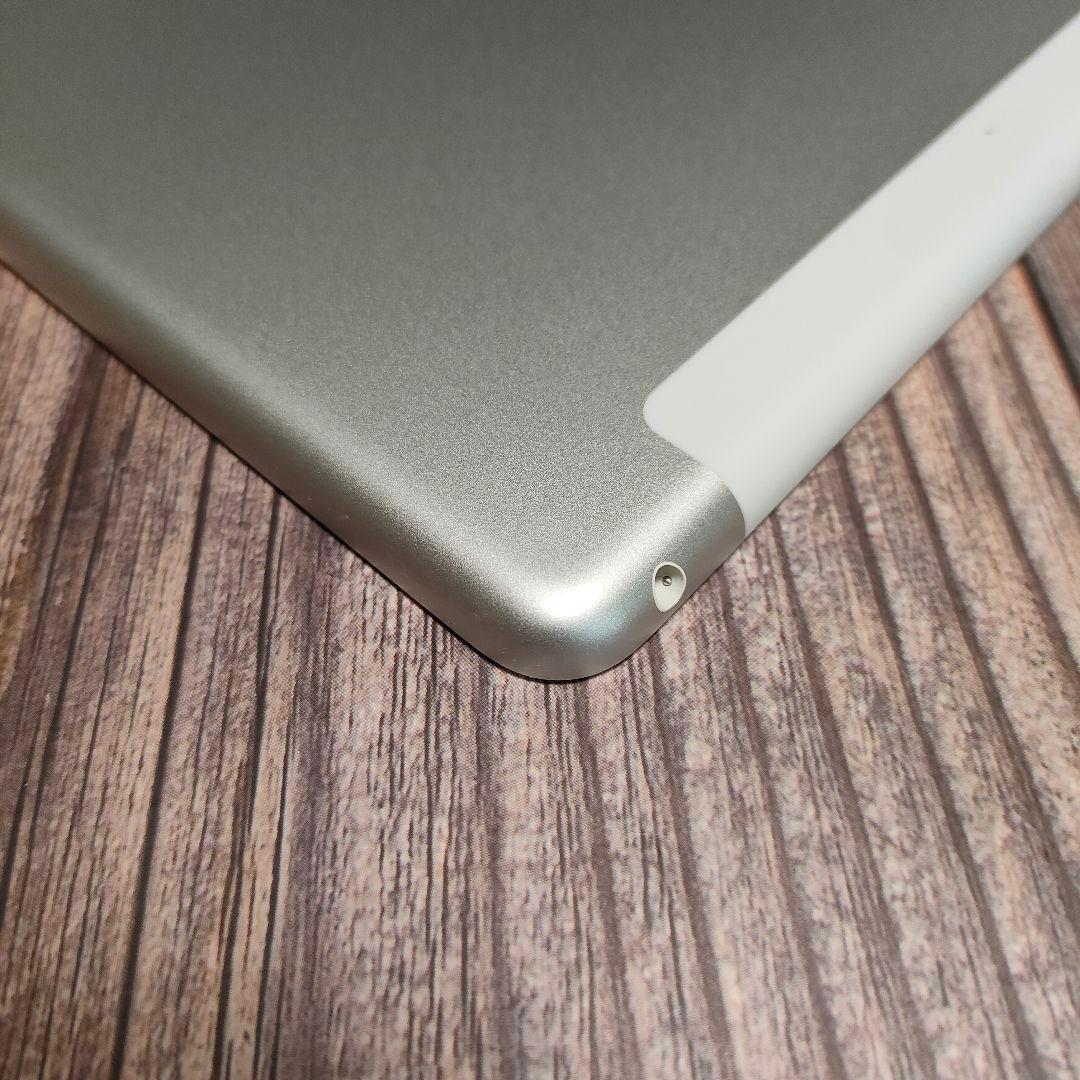 iPad 第7世代 32GB シルバー SIMフリー 美品