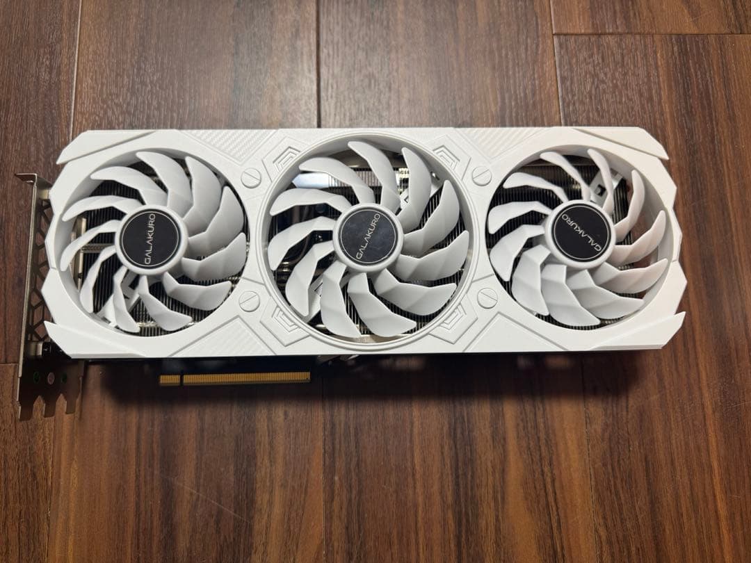 玄人志向 RTX 4070Ti EX Gamer White 12GB