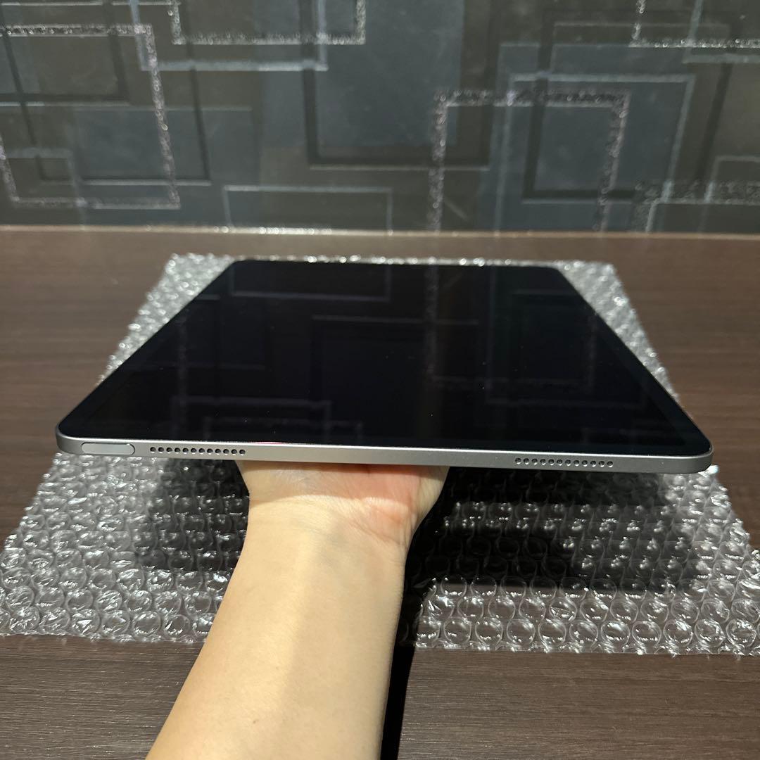 【美品】iPad Air 13インチ(M2)Wi-Fiモデル　128GB